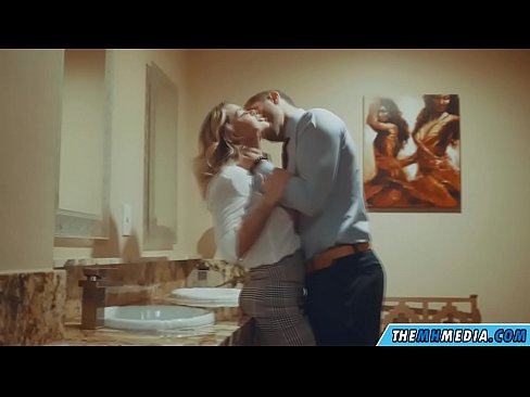❤️ Kur një bjonde me bukë ju josh në një banjë publike ️ Porno shtëpie në sq.yespornpics-com.ru ☑